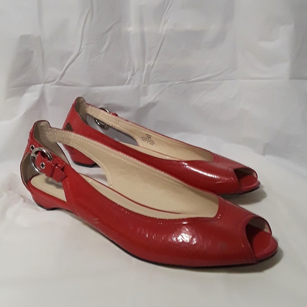 Steve Madden Red Patent Slingback